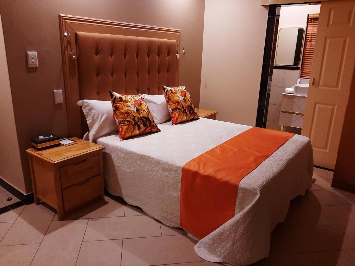 Lilypark Lodge Rustenburg Eksteriør bilde