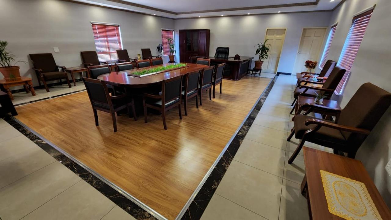 Lilypark Lodge Rustenburg Eksteriør bilde