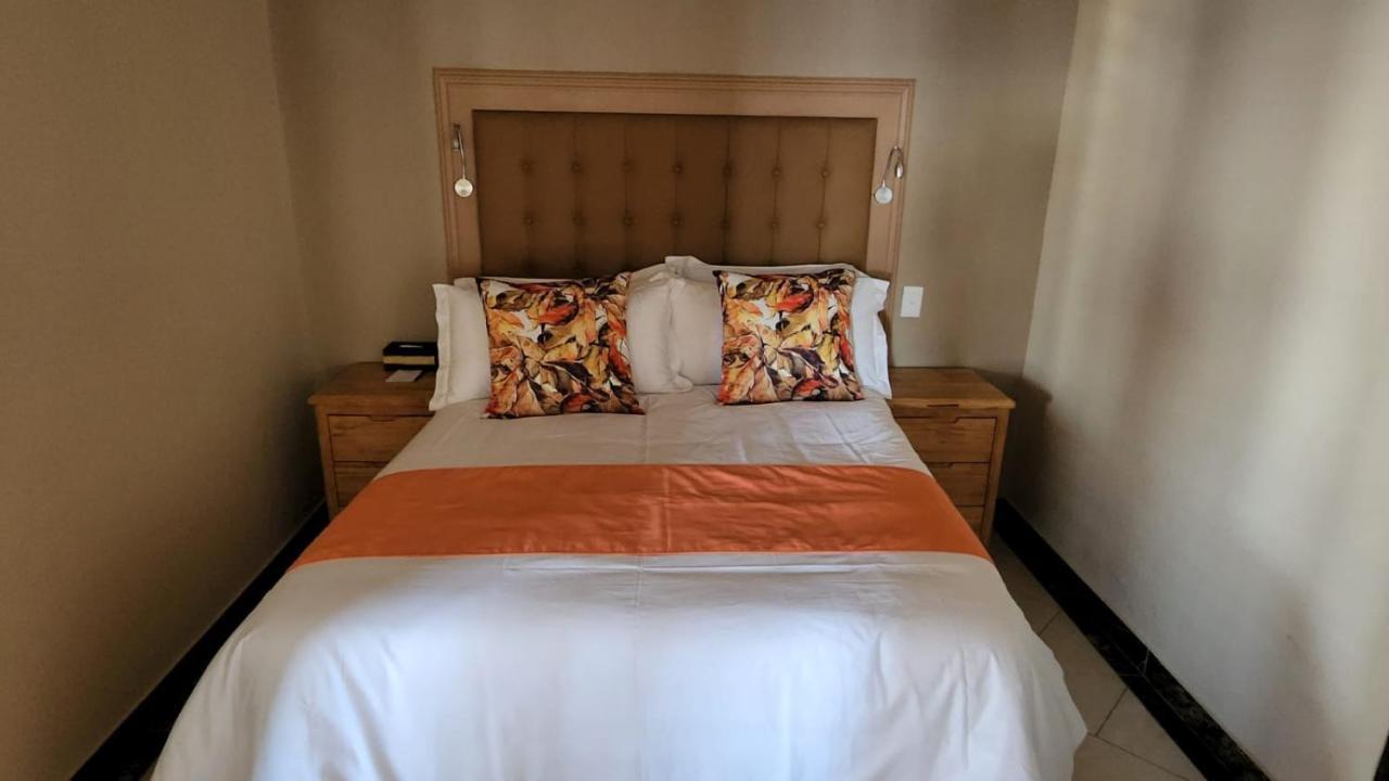 Lilypark Lodge Rustenburg Eksteriør bilde