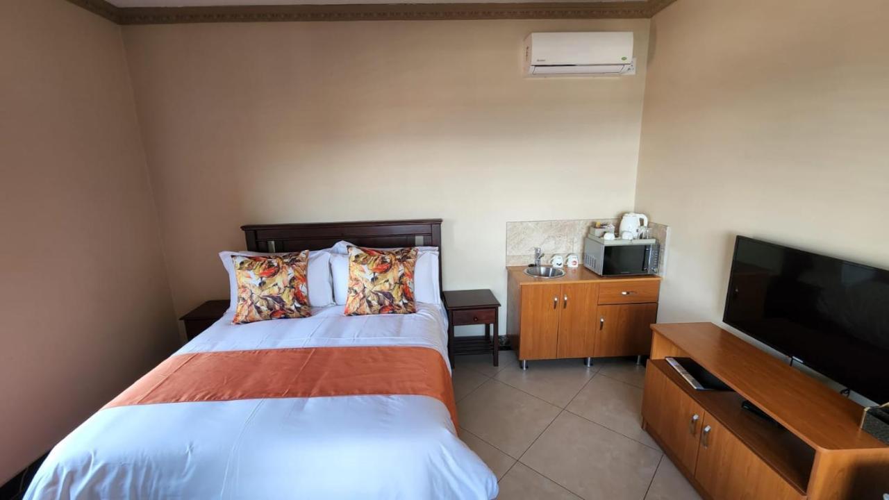 Lilypark Lodge Rustenburg Eksteriør bilde