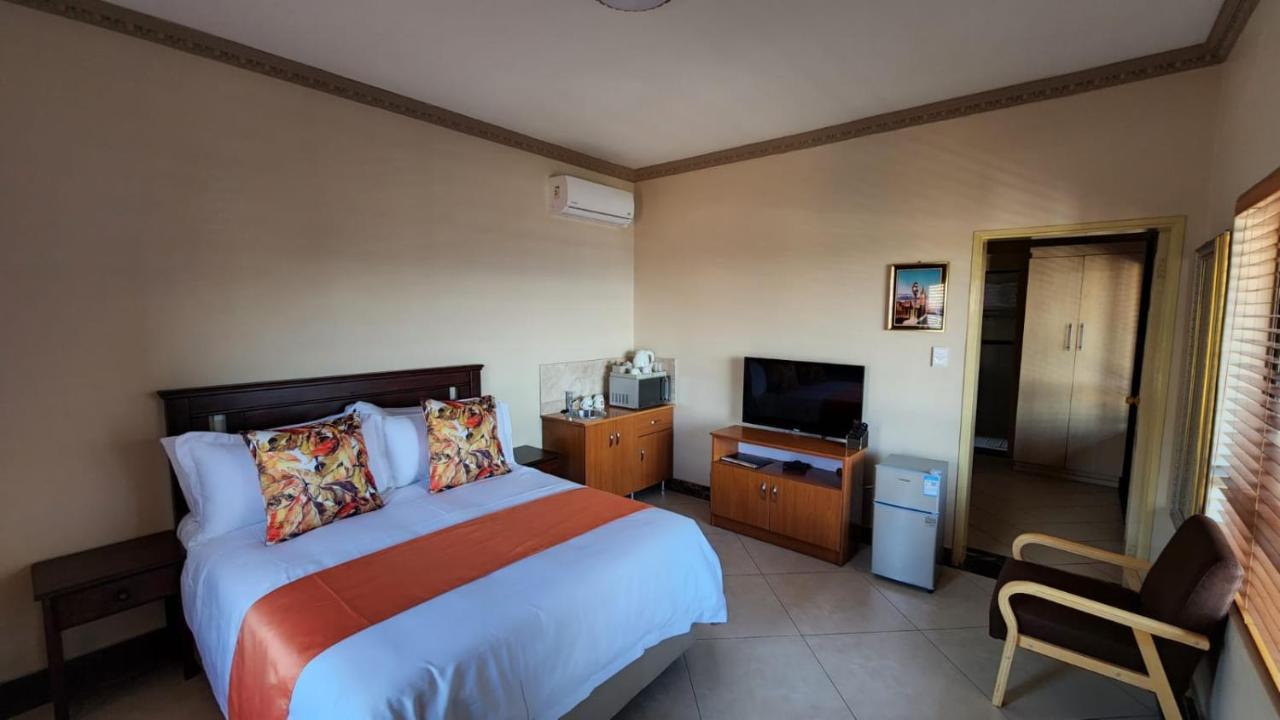 Lilypark Lodge Rustenburg Eksteriør bilde