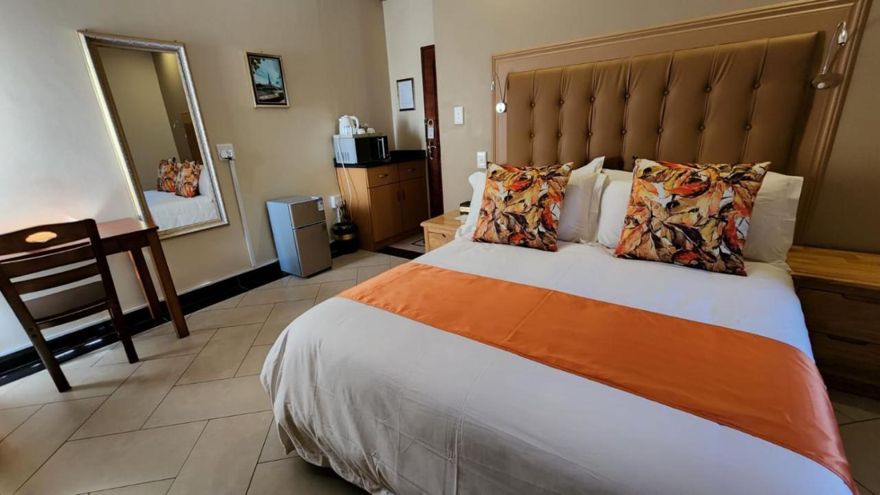 Lilypark Lodge Rustenburg Eksteriør bilde